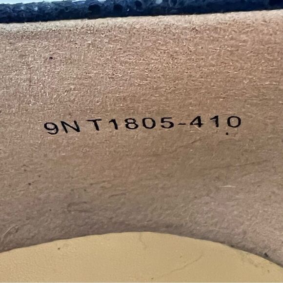 Trotters Kiera Evening Blue Wave Kitten Heel Leather Pumps Size 9N - Picture 11 of 11